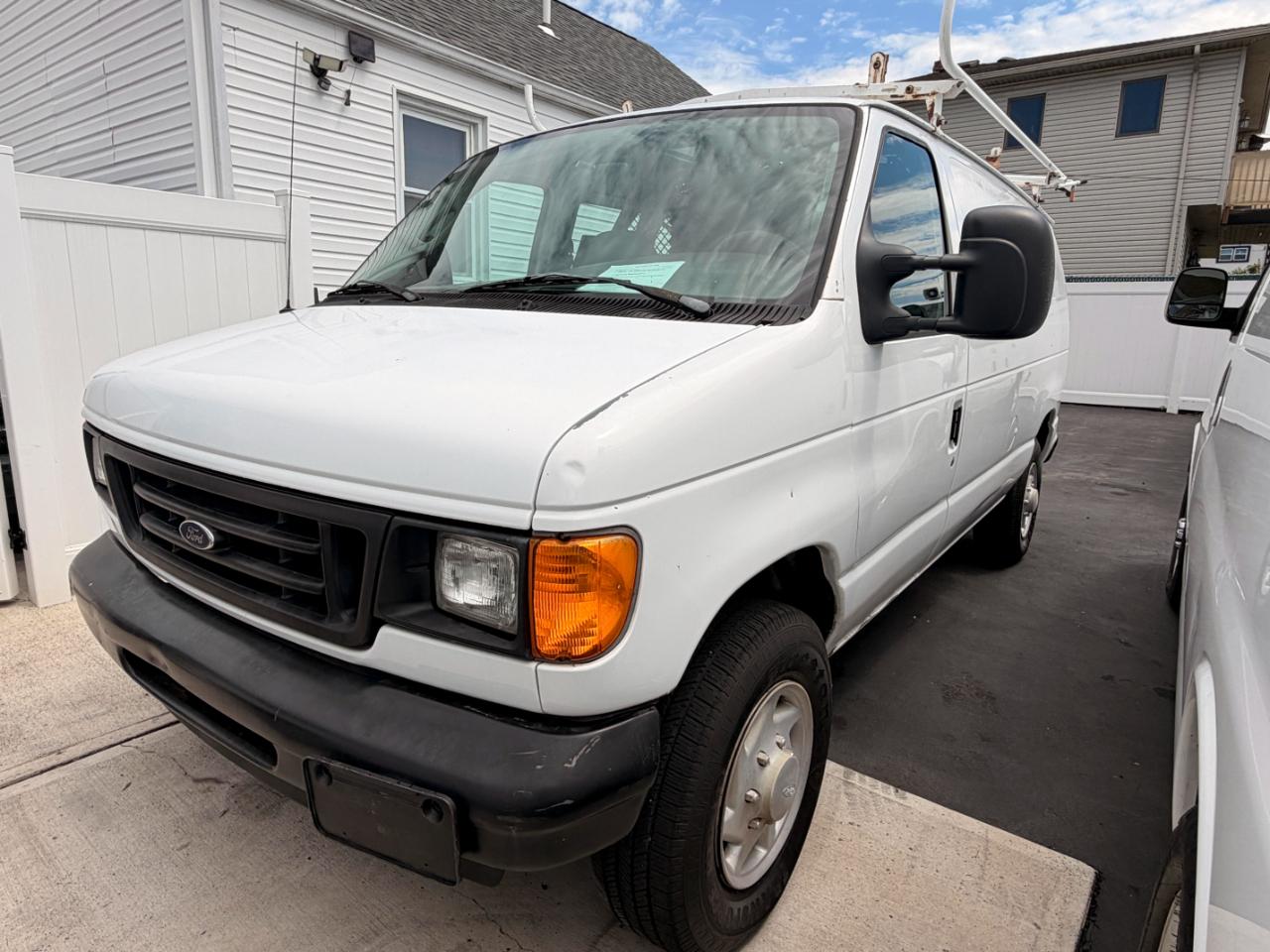 Ford Econoline E-250 2007
