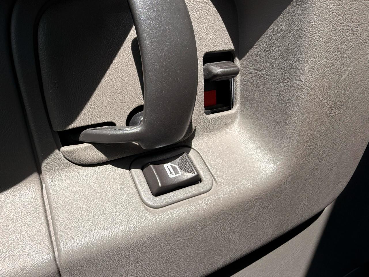 Chevrolet Express LT 3500 2011