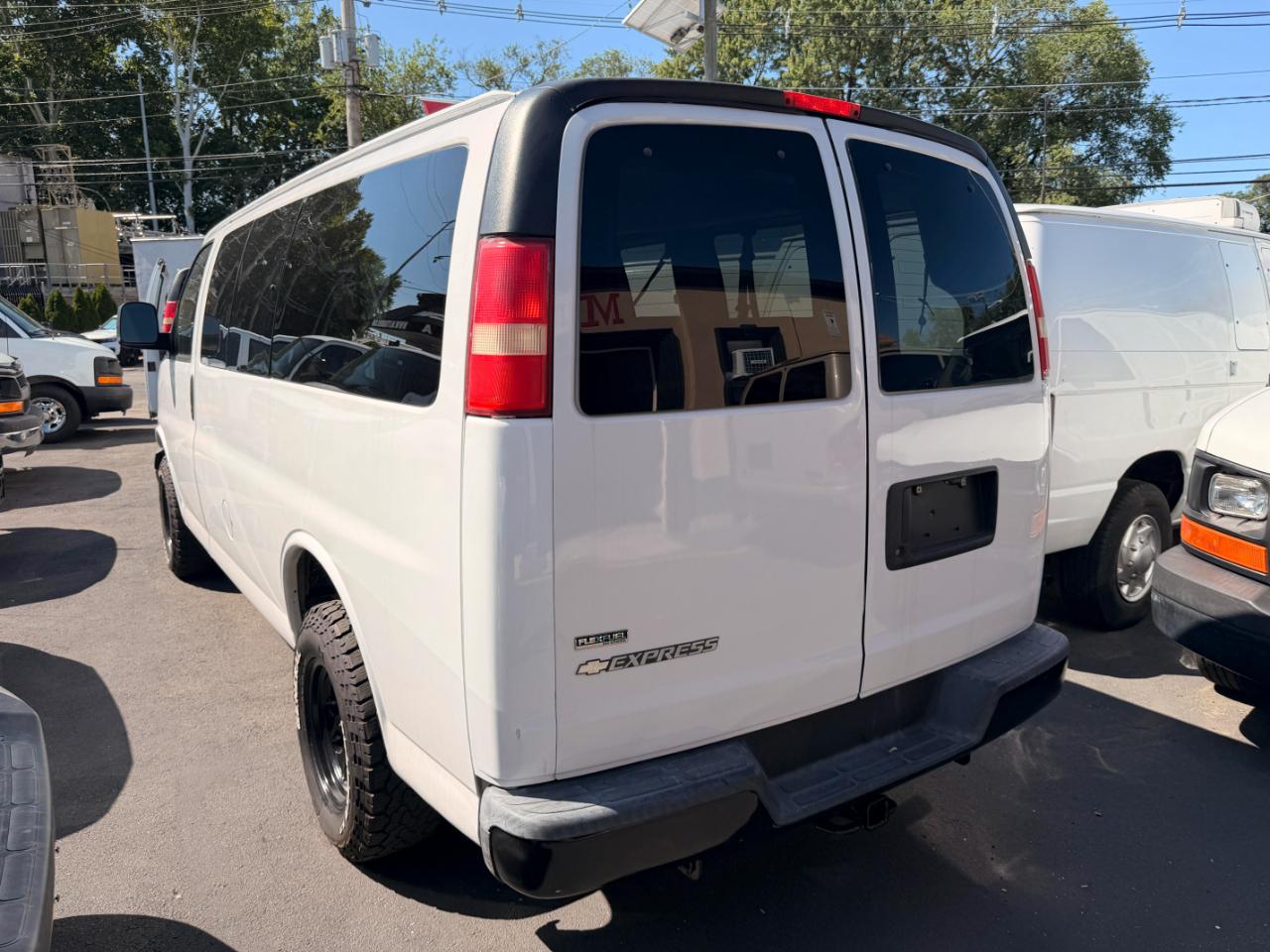 Chevrolet Express LT 3500 2011