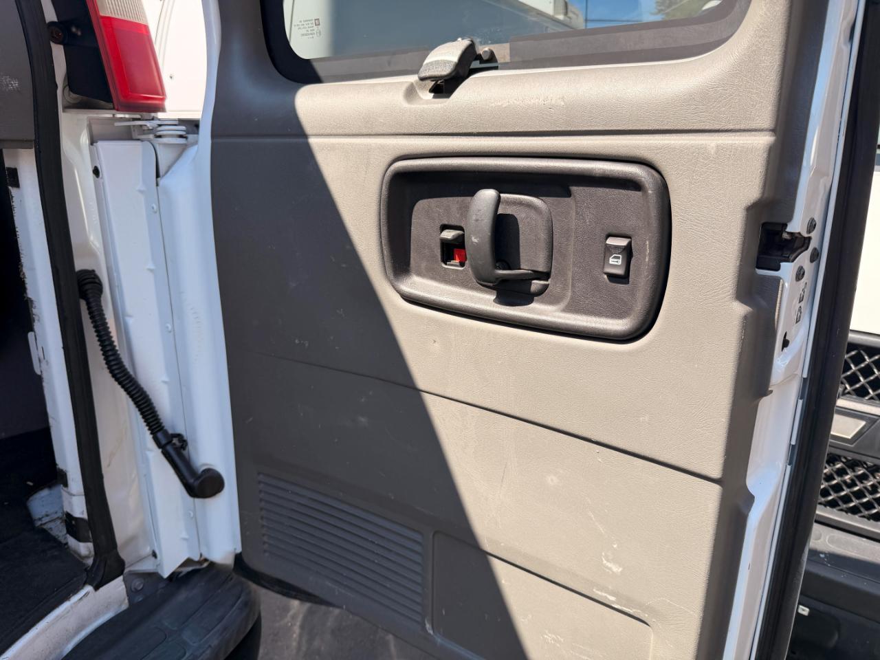 Chevrolet Express LT 3500 2011