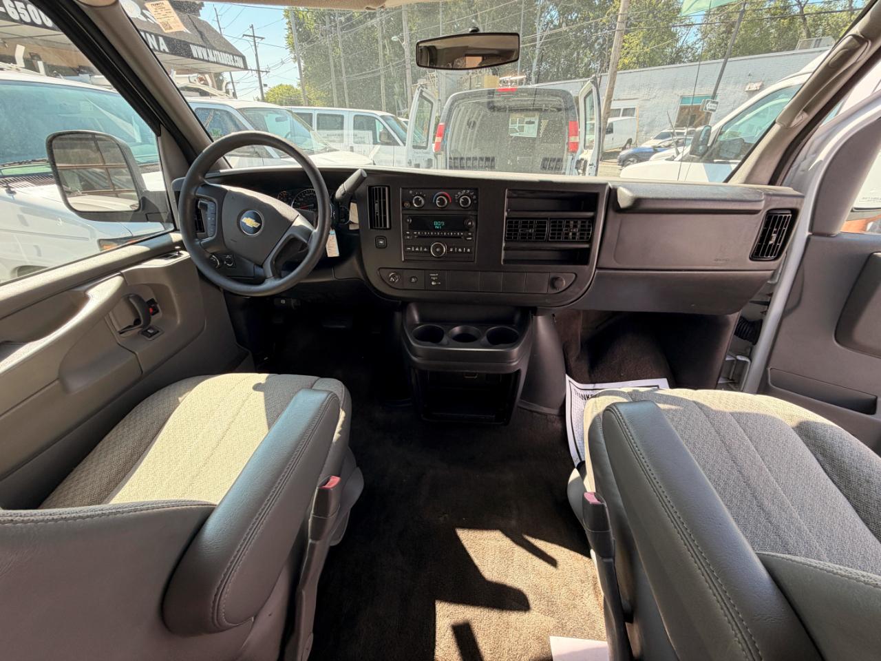 Chevrolet Express LT 3500 2011