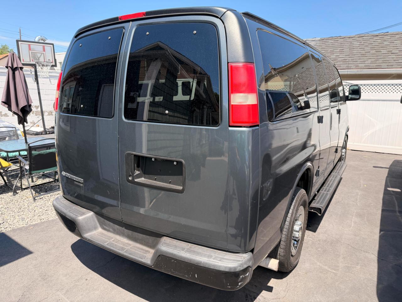Chevrolet Express LS 2500 2015