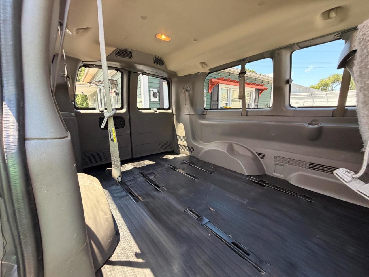 Chevrolet Express LS 2500 2015
