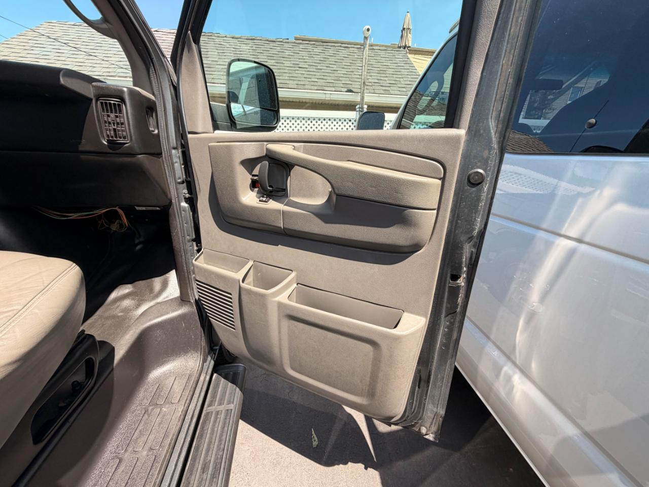Chevrolet Express LS 2500 2015
