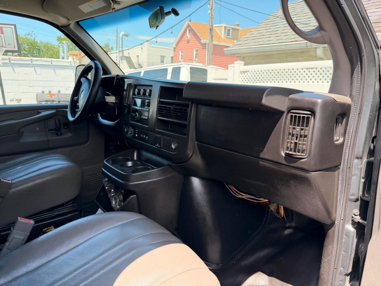 Chevrolet Express LS 2500 2015
