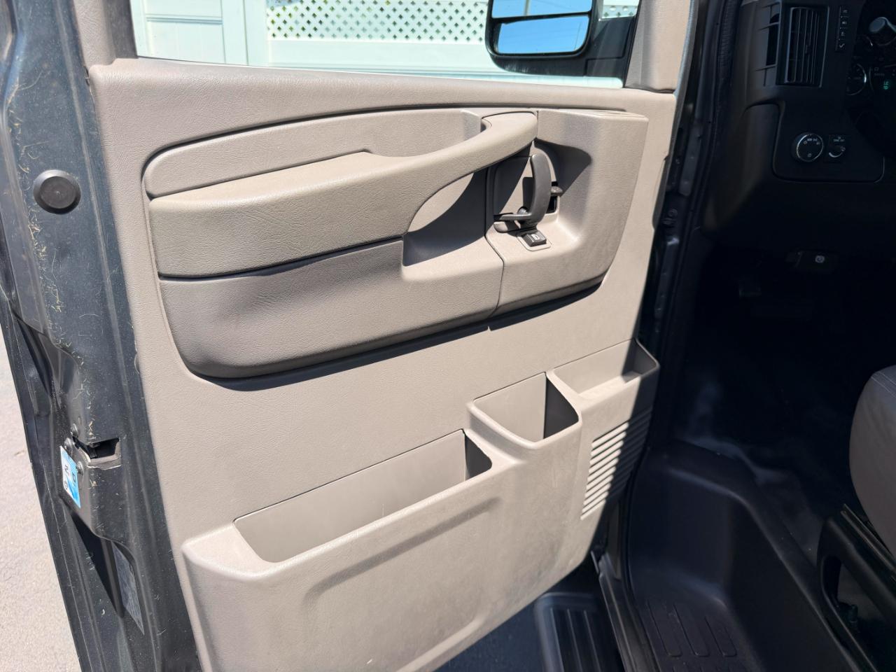 Chevrolet Express LS 2500 2015