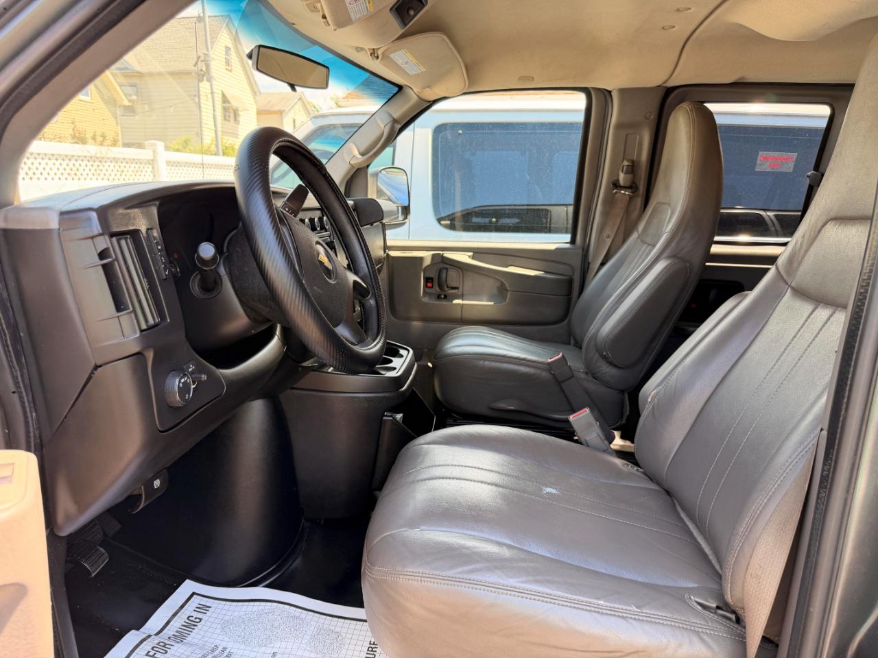 Chevrolet Express LS 2500 2015