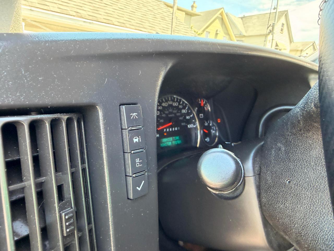 Chevrolet Express LS 2500 2015
