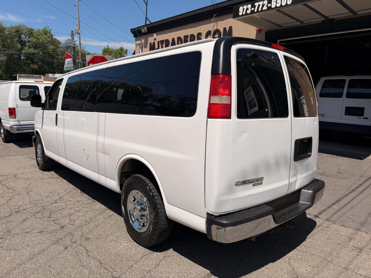 Chevrolet Express LT 3500 Extended 2013