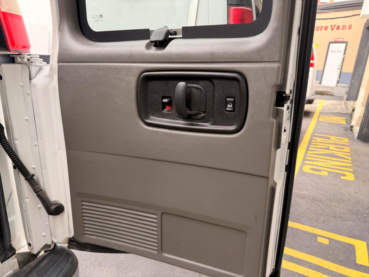 Chevrolet Express LT 3500 Extended 2013