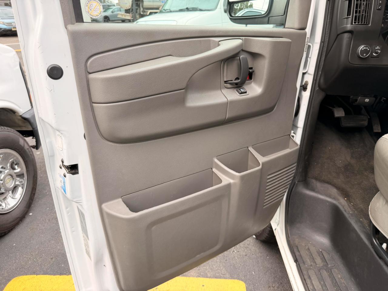 Chevrolet Express LT 3500 Extended 2013