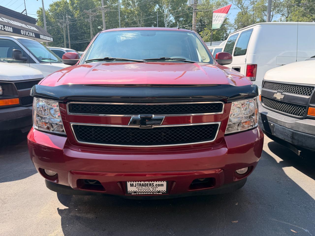 Chevrolet Suburban LT 1500 4WD 2010