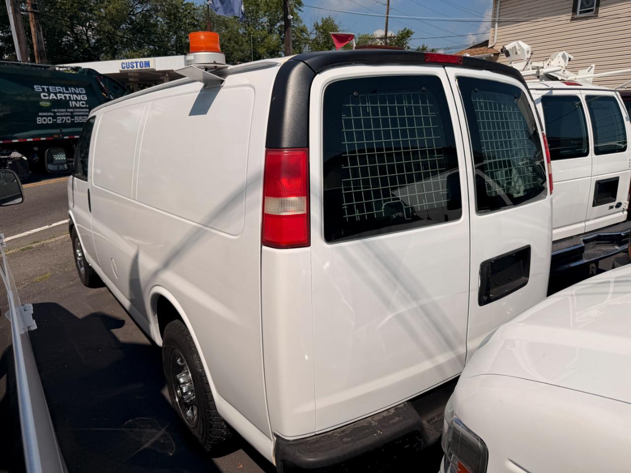 GMC Savana G3500 Cargo 2010