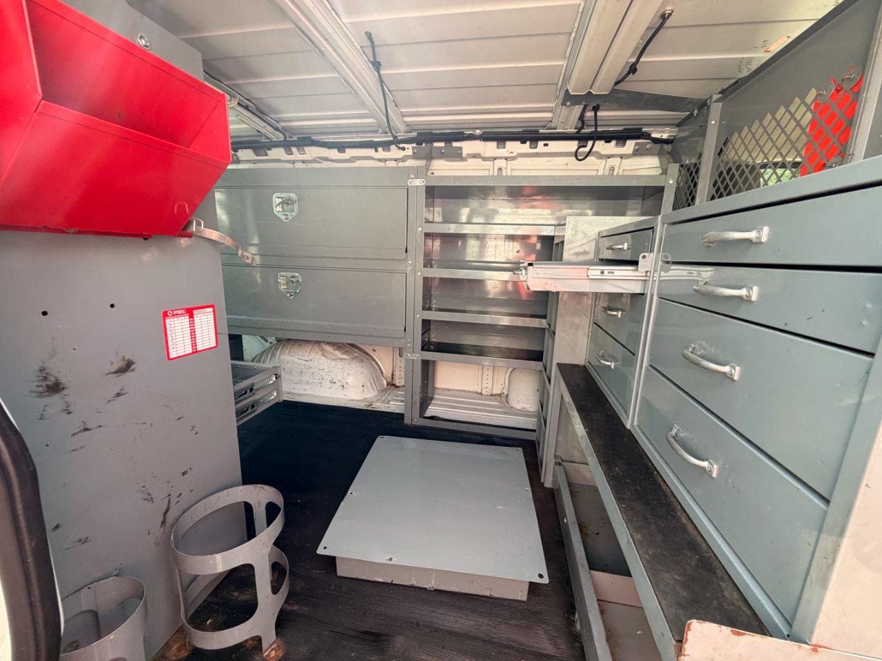 GMC Savana G3500 Cargo 2010