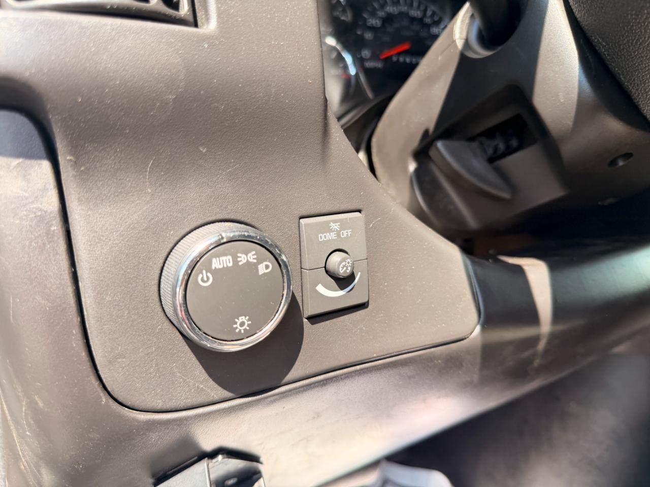 GMC Savana G3500 Cargo 2010