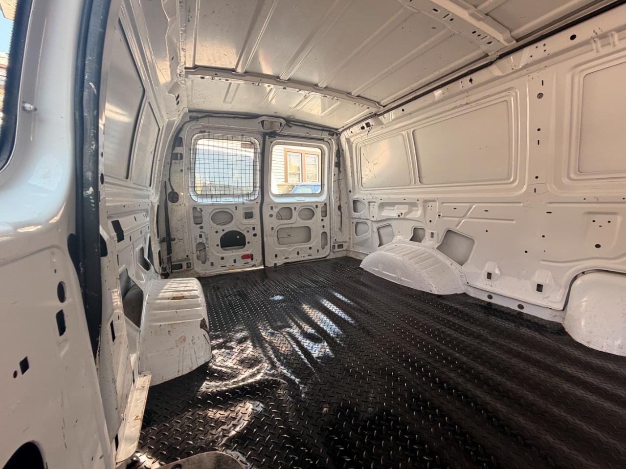 Ford Econoline E-150 2010