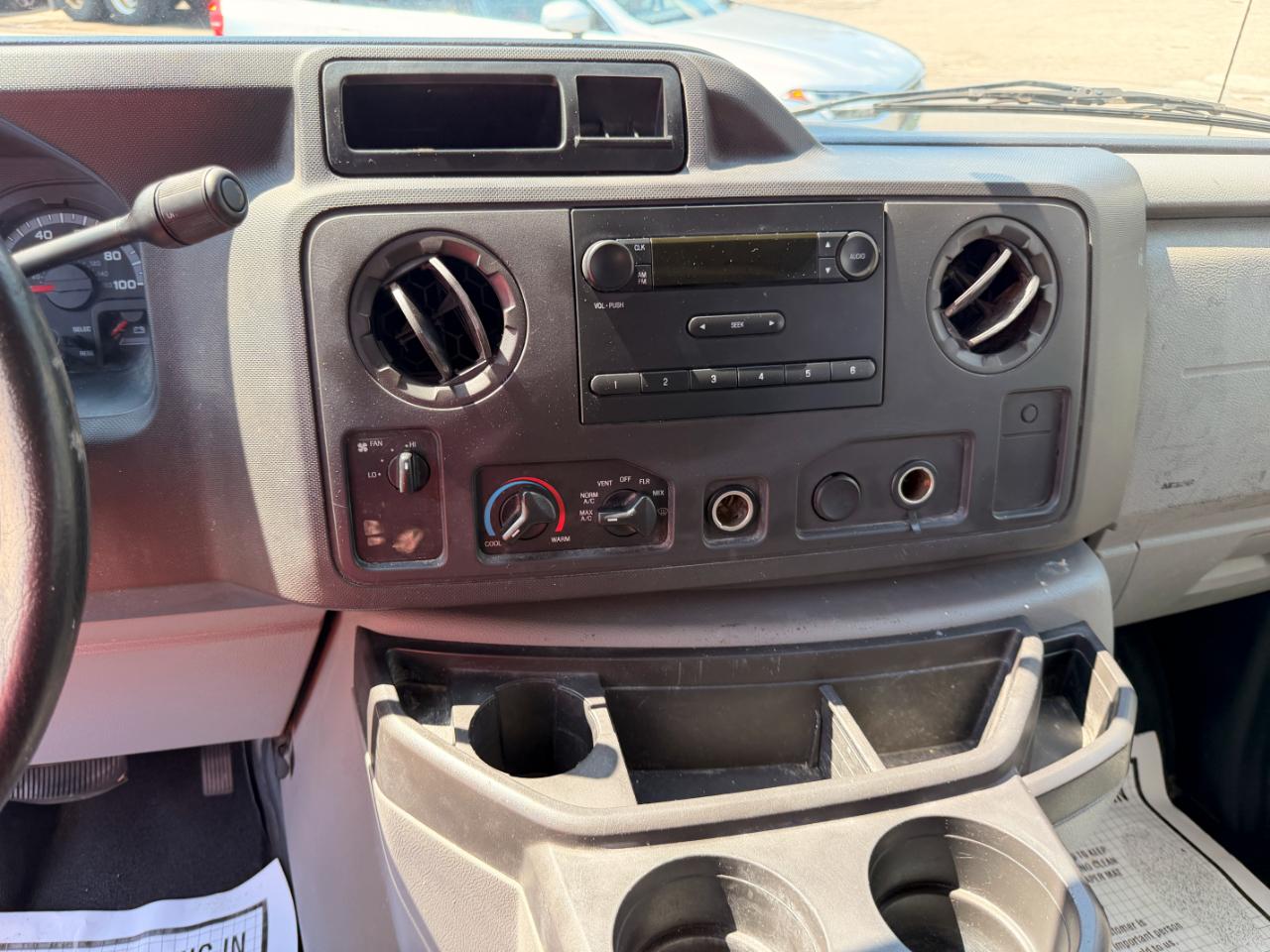 Ford Econoline E-150 2010