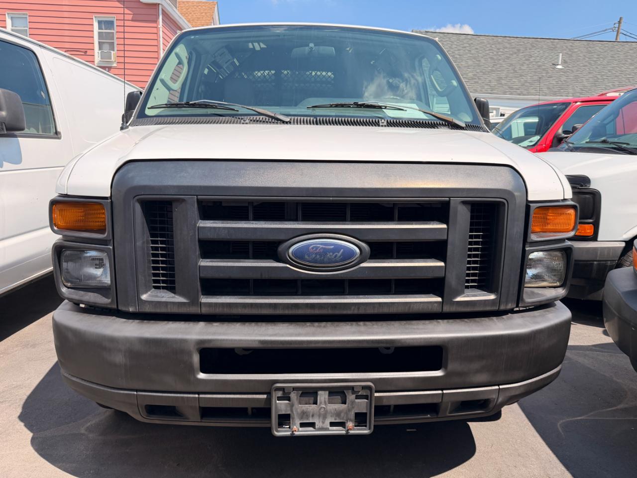 Ford Econoline E-250 2012