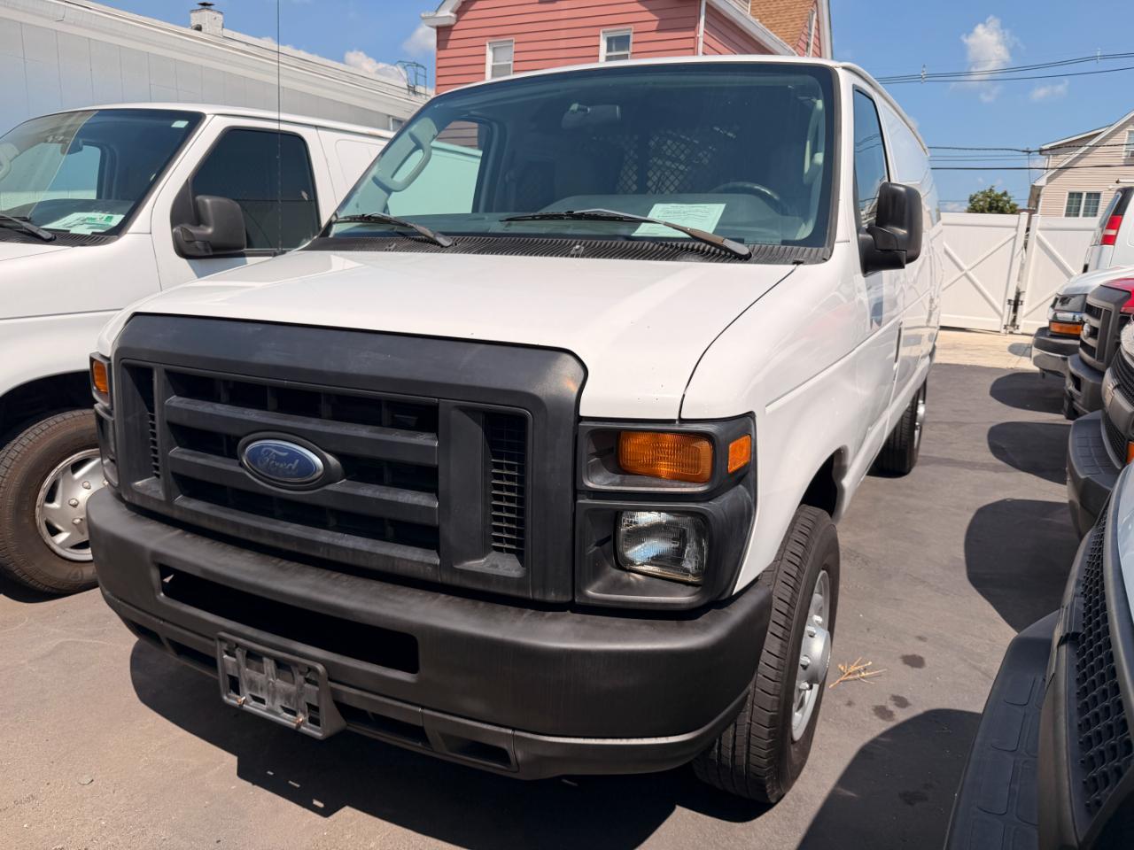 Ford Econoline E-250 2012