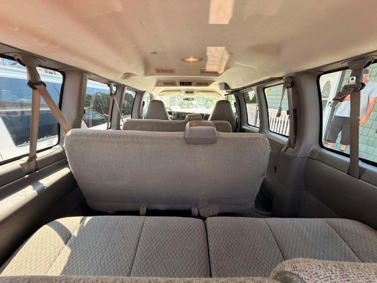 Chevrolet Express LS 3500 2009