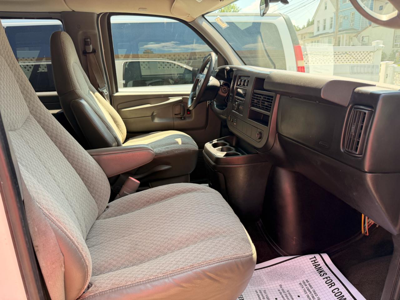 Chevrolet Express LS 3500 2009