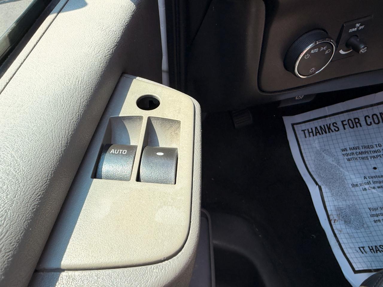 Chevrolet Express LS 3500 2009