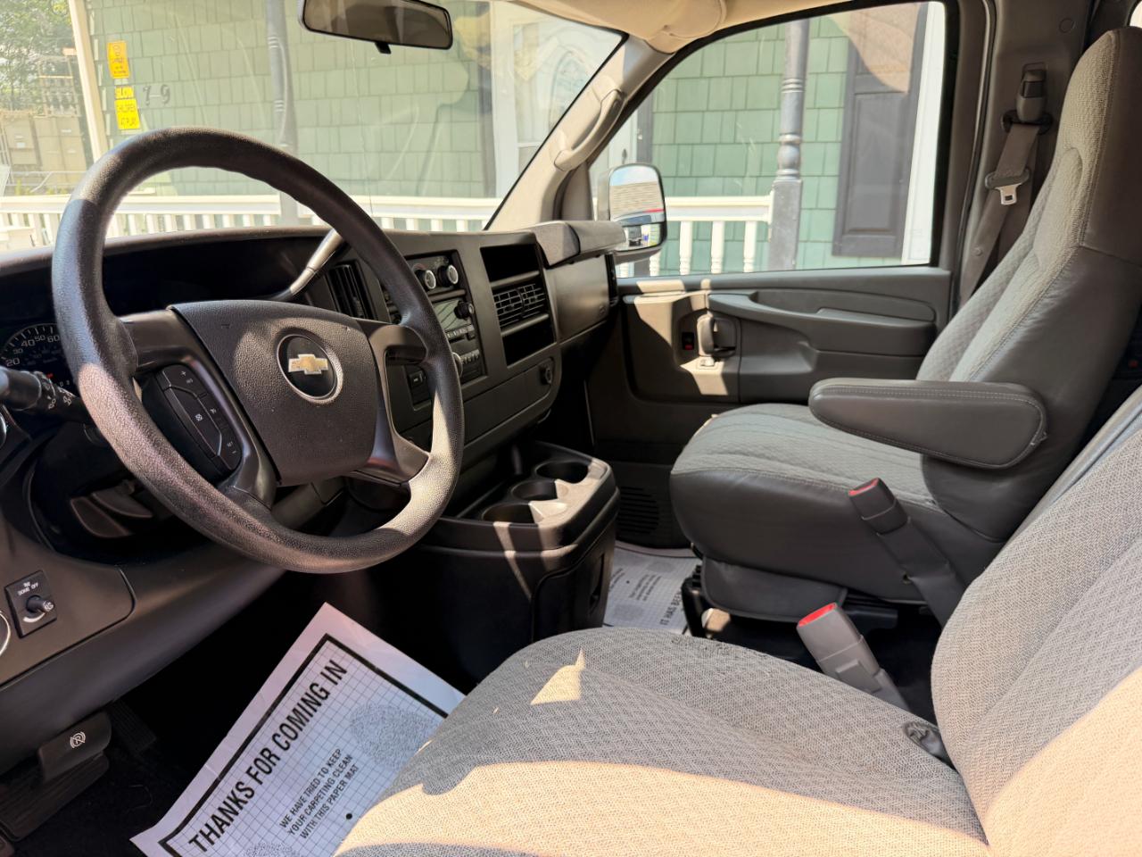 Chevrolet Express LS 3500 2009