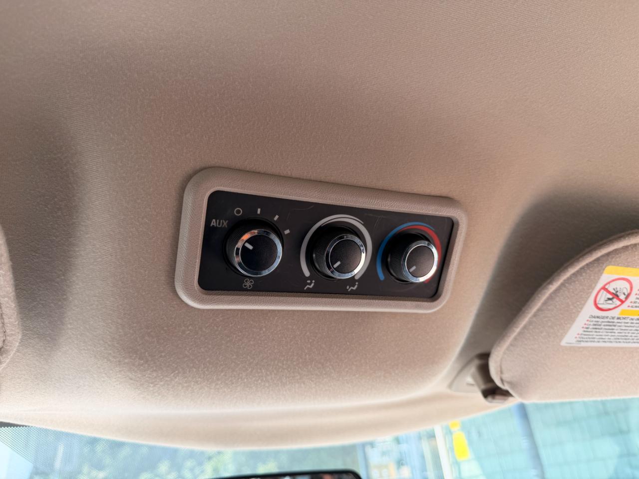 Chevrolet Express LS 3500 2009