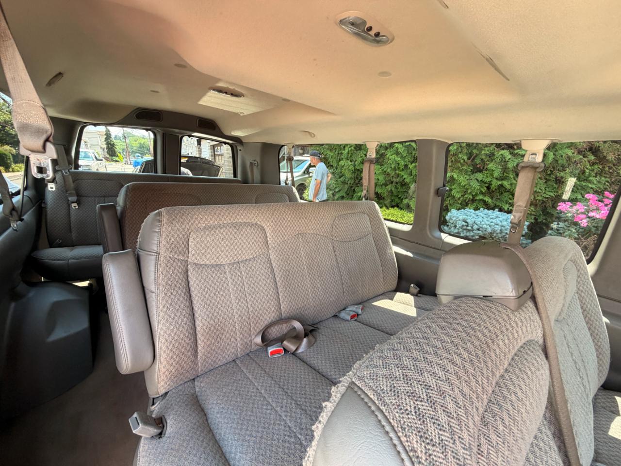 GMC Savana G3500 Extended 2005