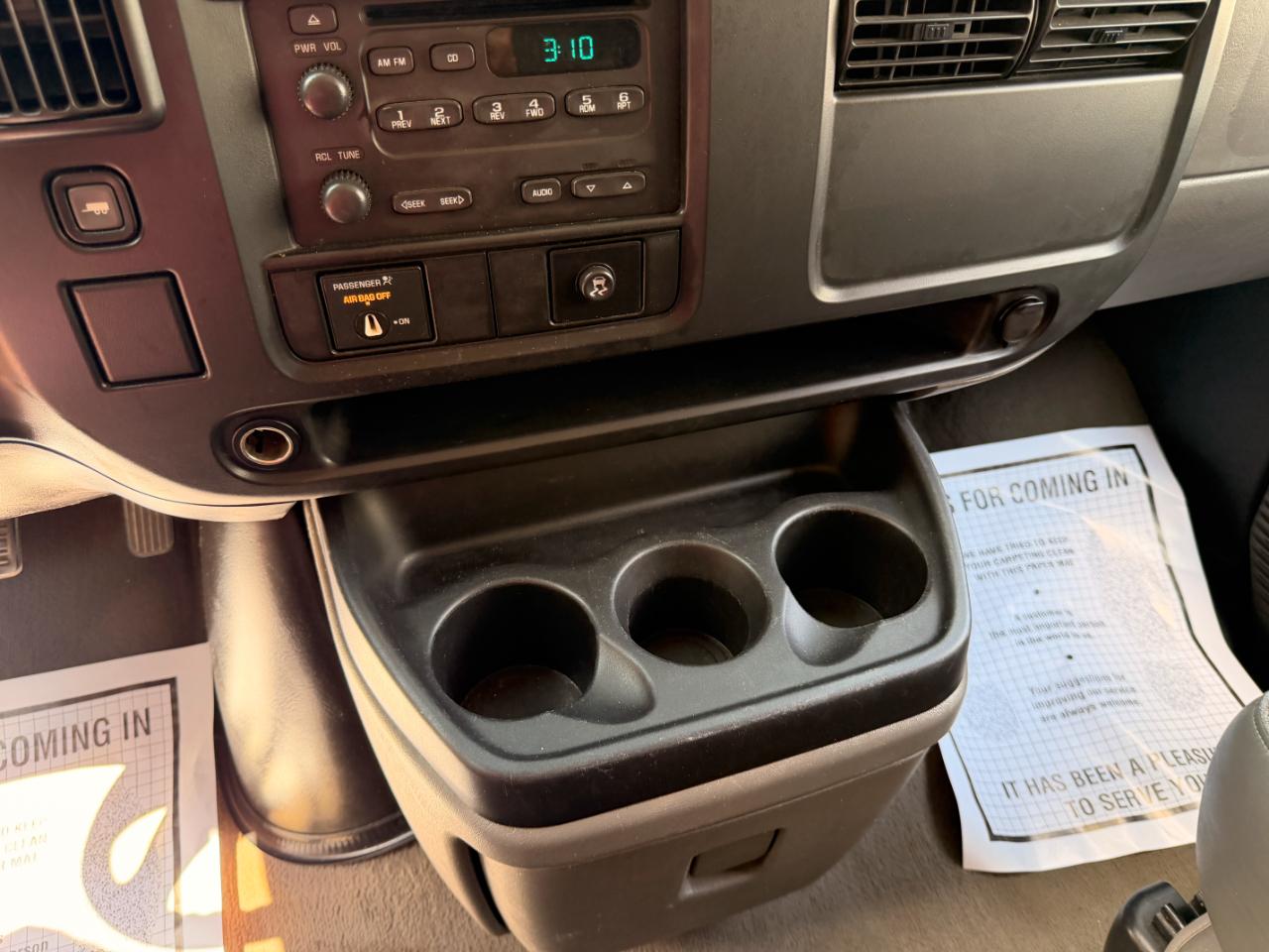 GMC Savana G3500 Extended 2005