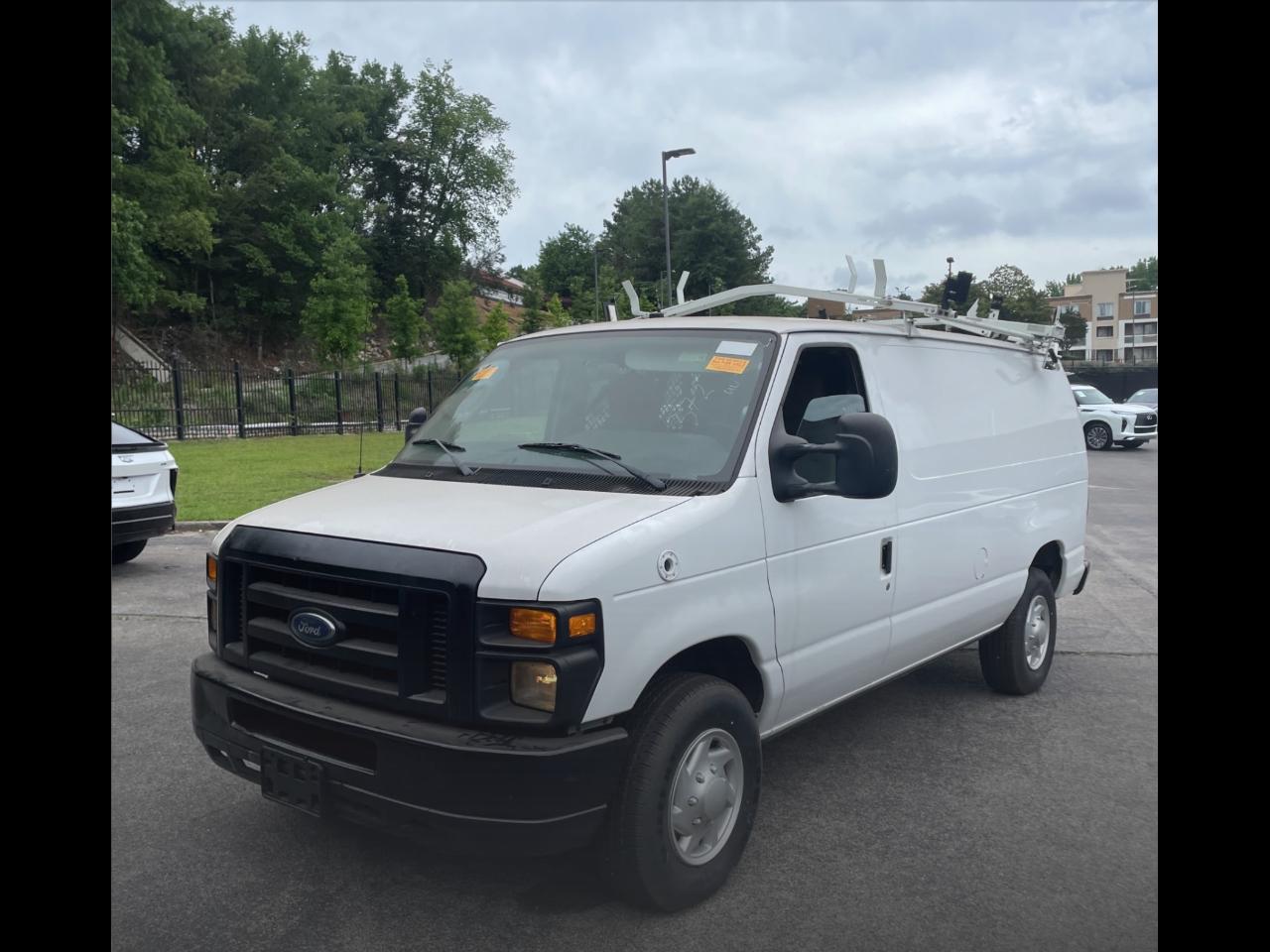 Ford Econoline E-250 2010