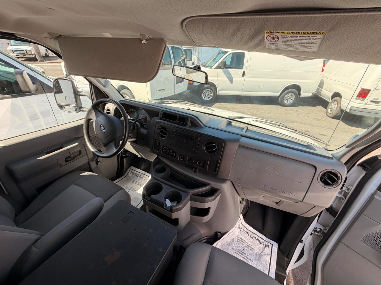 Ford Econoline E-250 2010