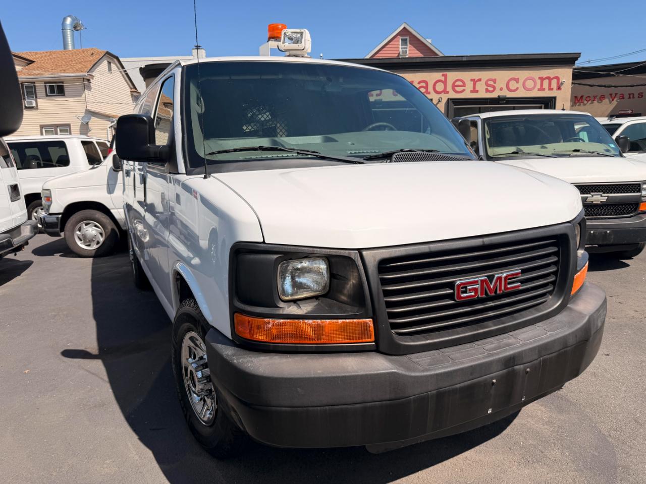 GMC Savana G3500 Cargo 2013