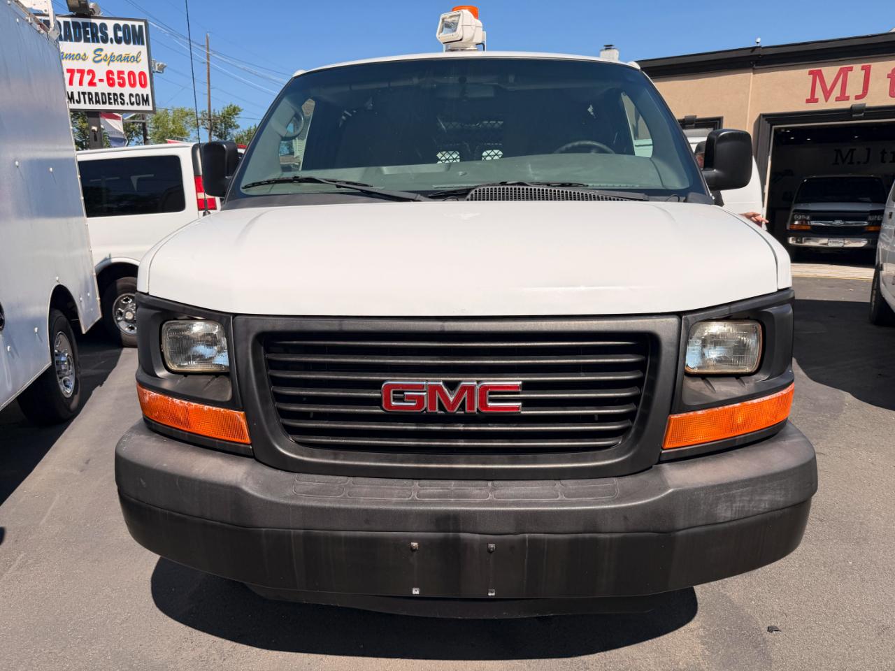 GMC Savana G3500 Cargo 2013