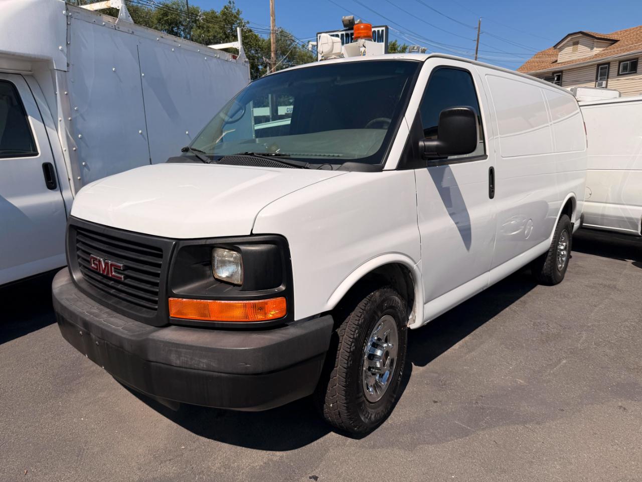 GMC Savana G3500 Cargo 2013