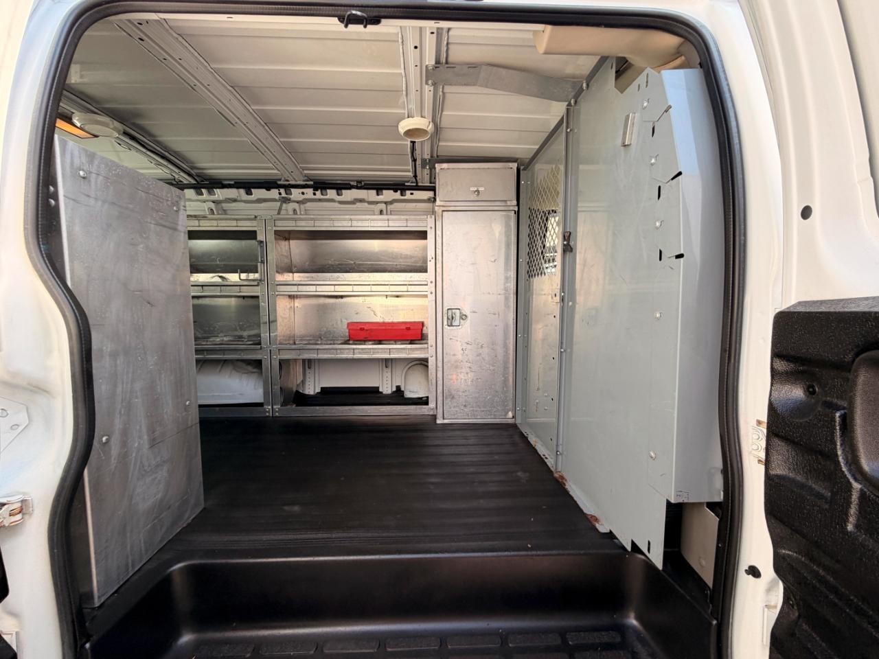 GMC Savana G3500 Cargo 2013