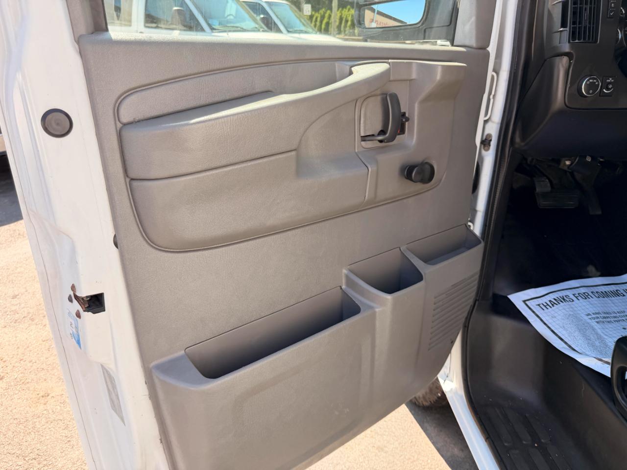 GMC Savana G3500 Cargo 2013