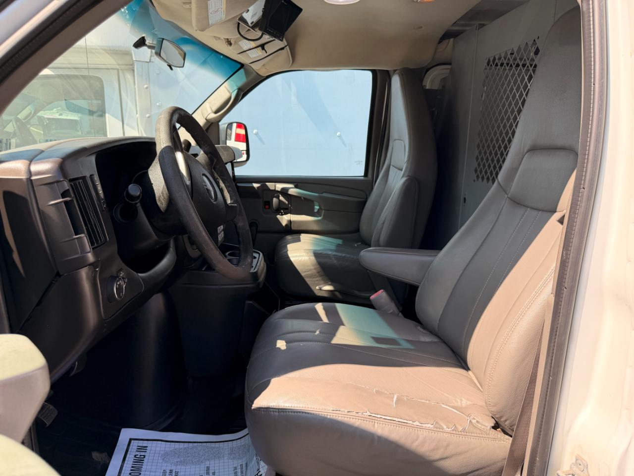GMC Savana G3500 Cargo 2013