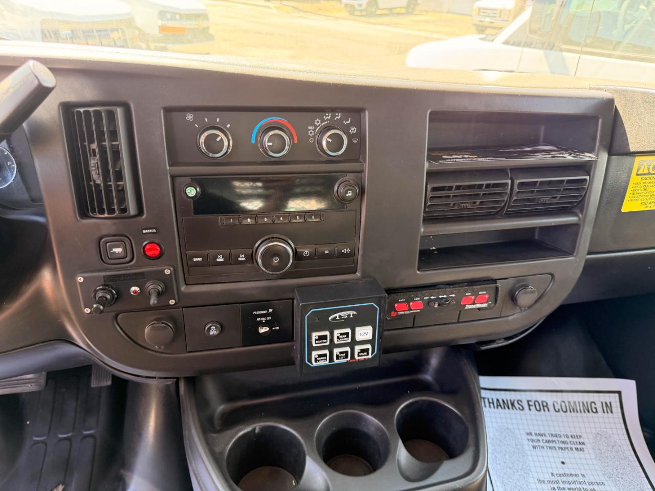 GMC Savana G3500 Cargo 2013