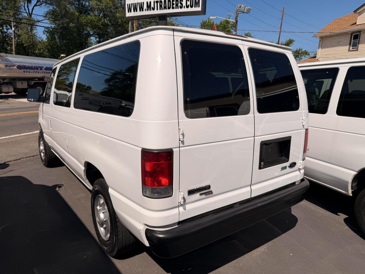 Ford Econoline E-250 2014