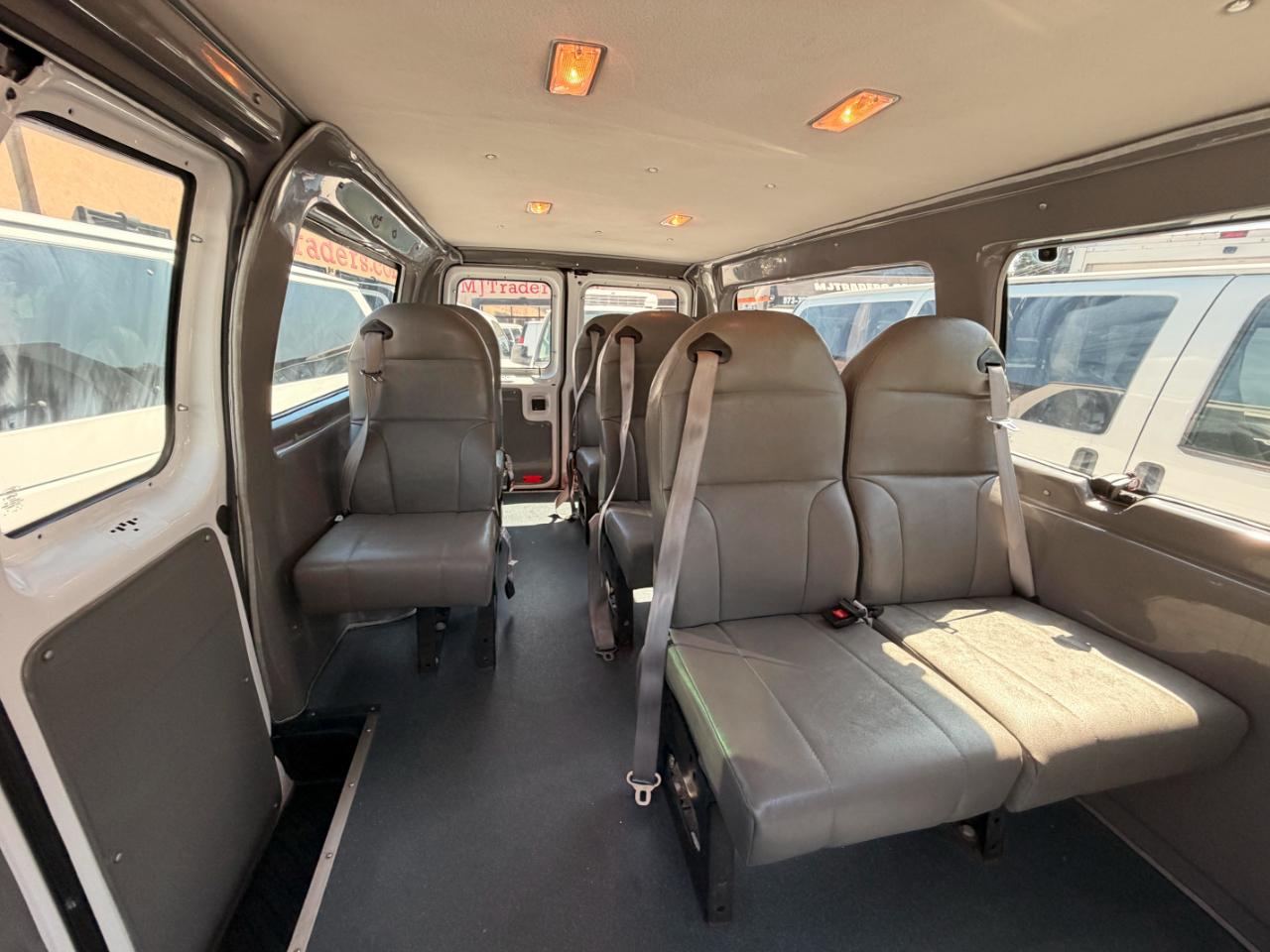 Ford Econoline E-250 2014