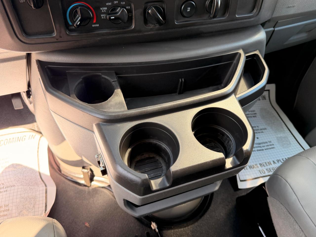 Ford Econoline E-250 2014
