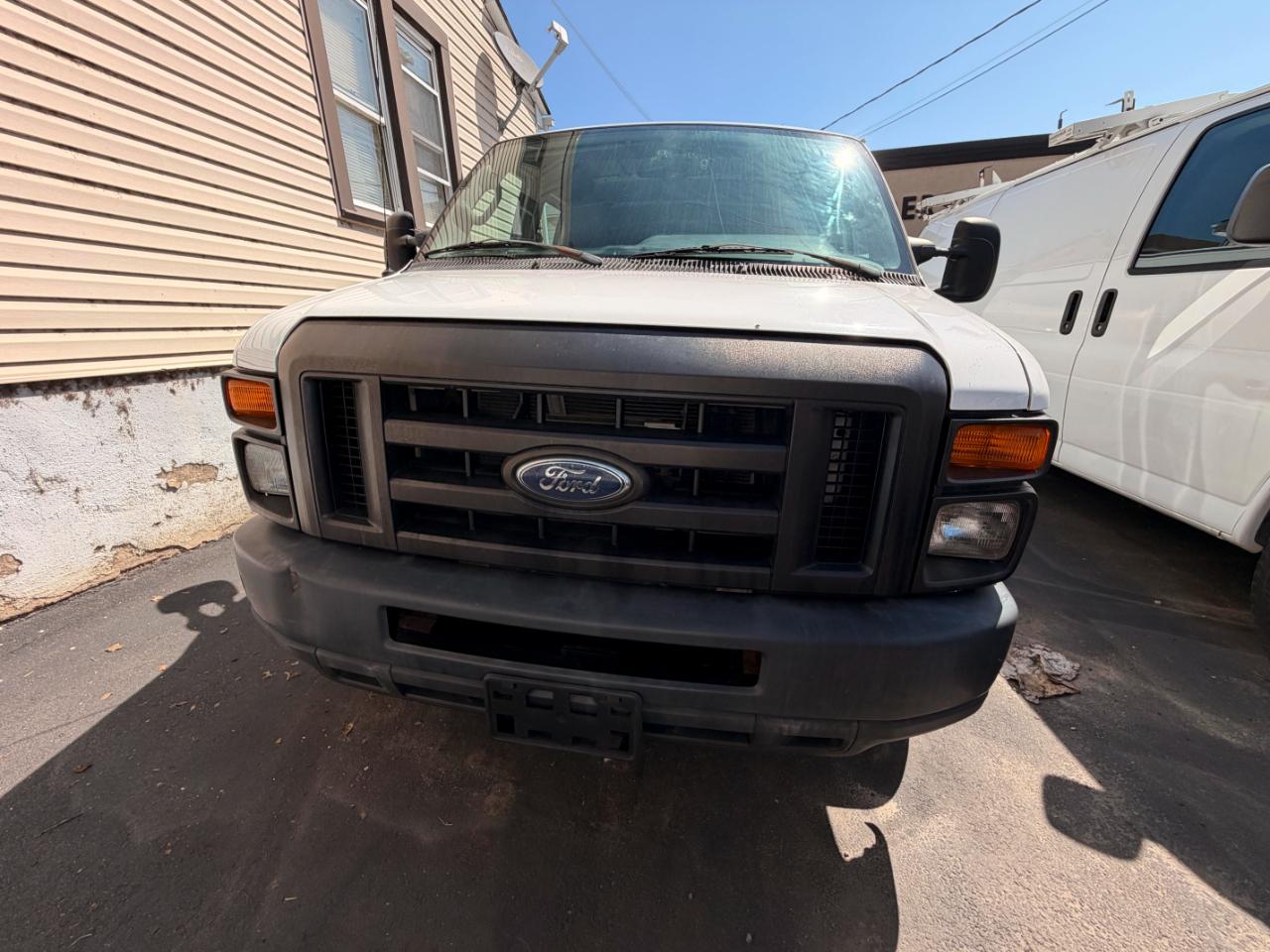 Ford Econoline E-150 2011