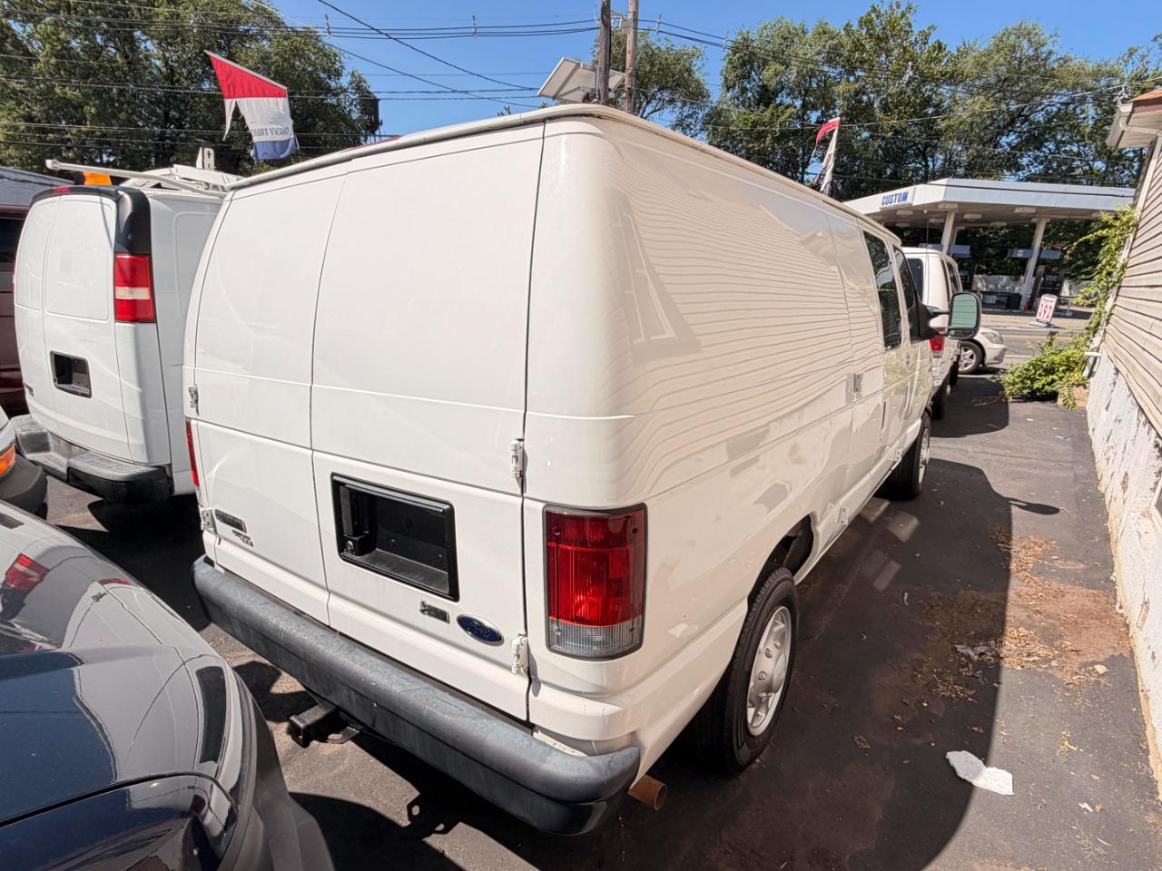 Ford Econoline E-150 2011