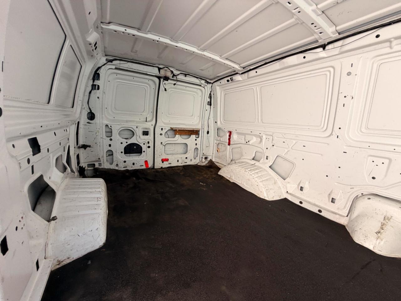 Ford Econoline E-150 2011