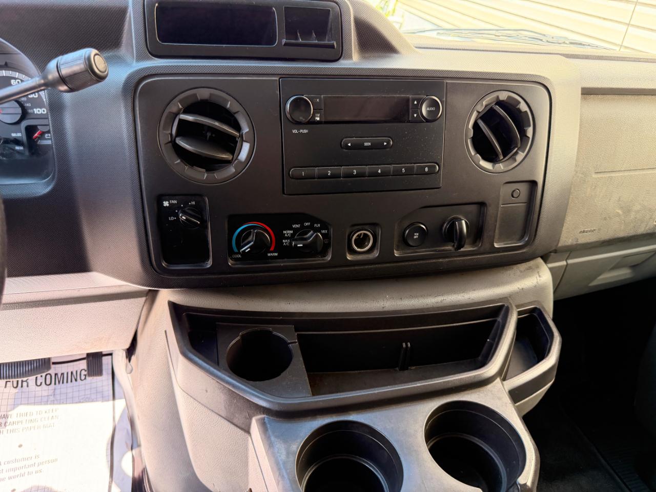 Ford Econoline E-150 2011