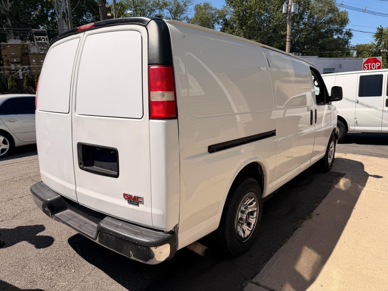 GMC Savana G1500 Cargo 2013