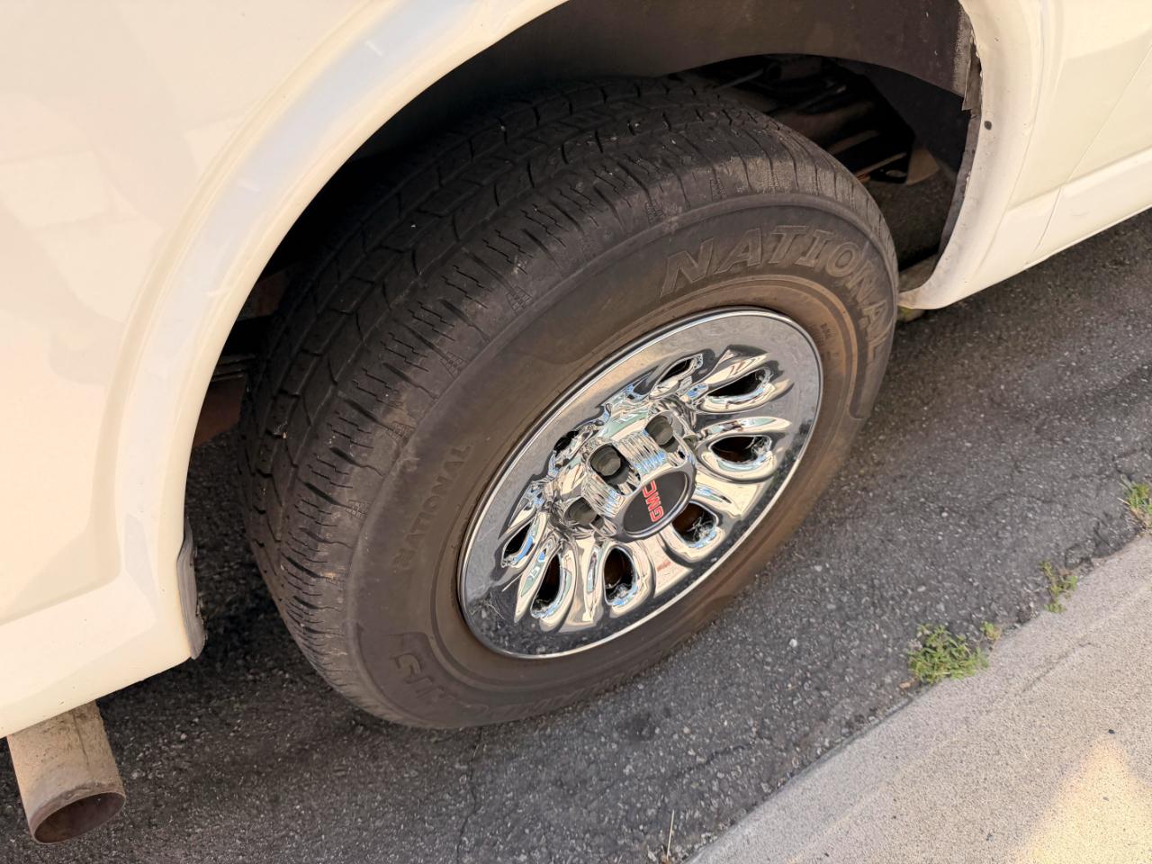 GMC Savana G1500 Cargo 2013