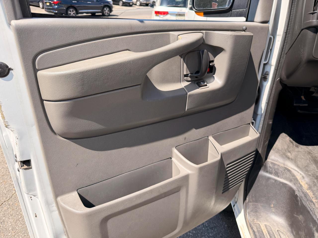 GMC Savana G1500 Cargo 2013
