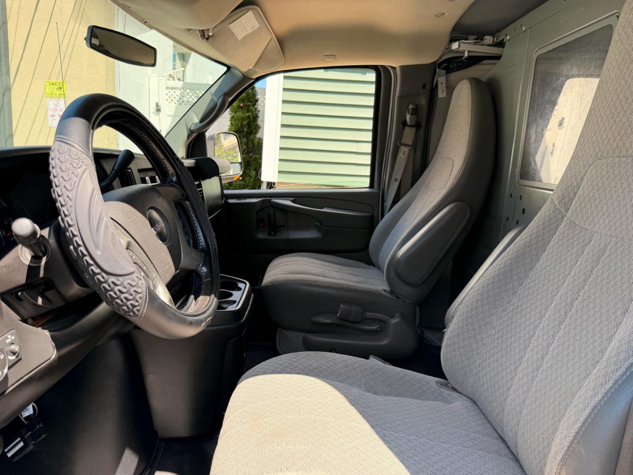 GMC Savana G1500 Cargo 2013